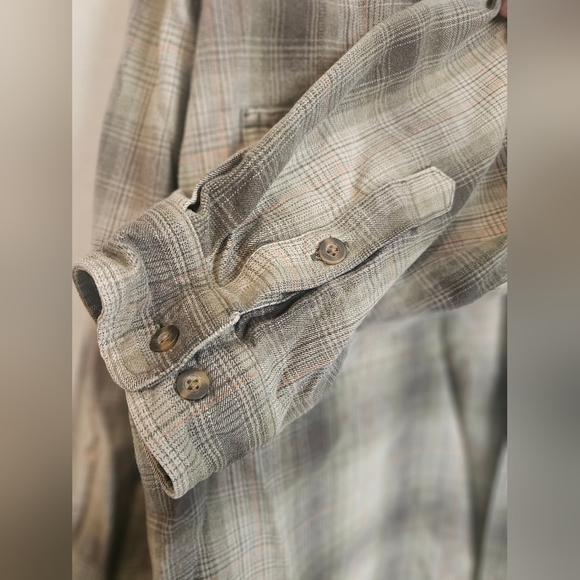 Carhartt Men's Flannel XL Shirt Button Front Heavyweight Green and Tan - Picture 4 of 9